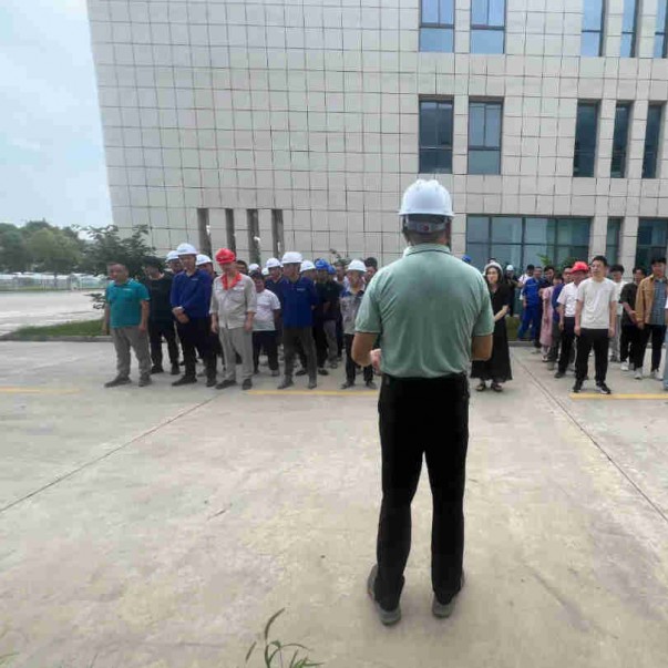 人人講安全 個個會應急——歐西盾防水開展消防應急演練活